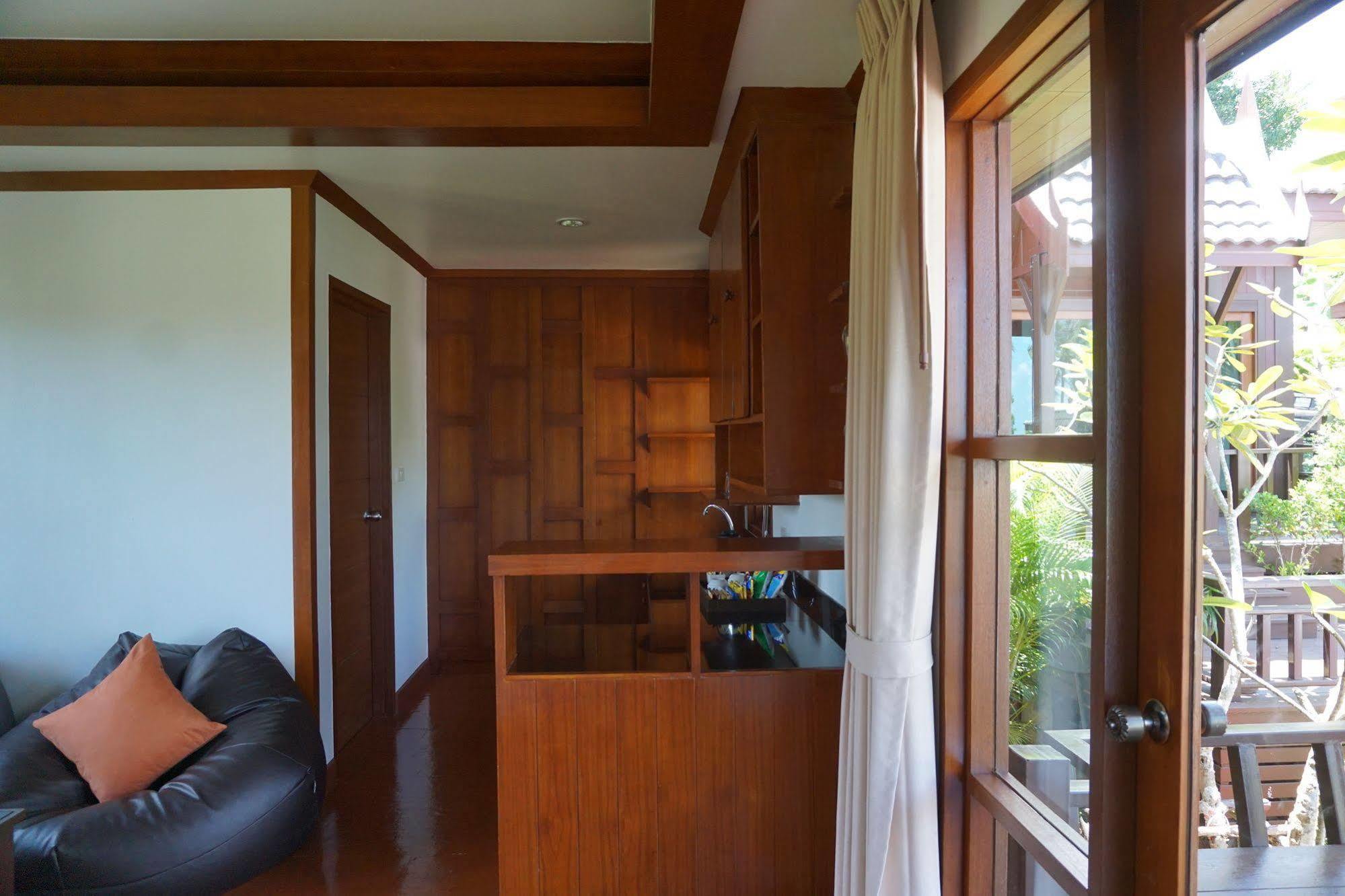Kaya Mani Thai Villa Resort 4*