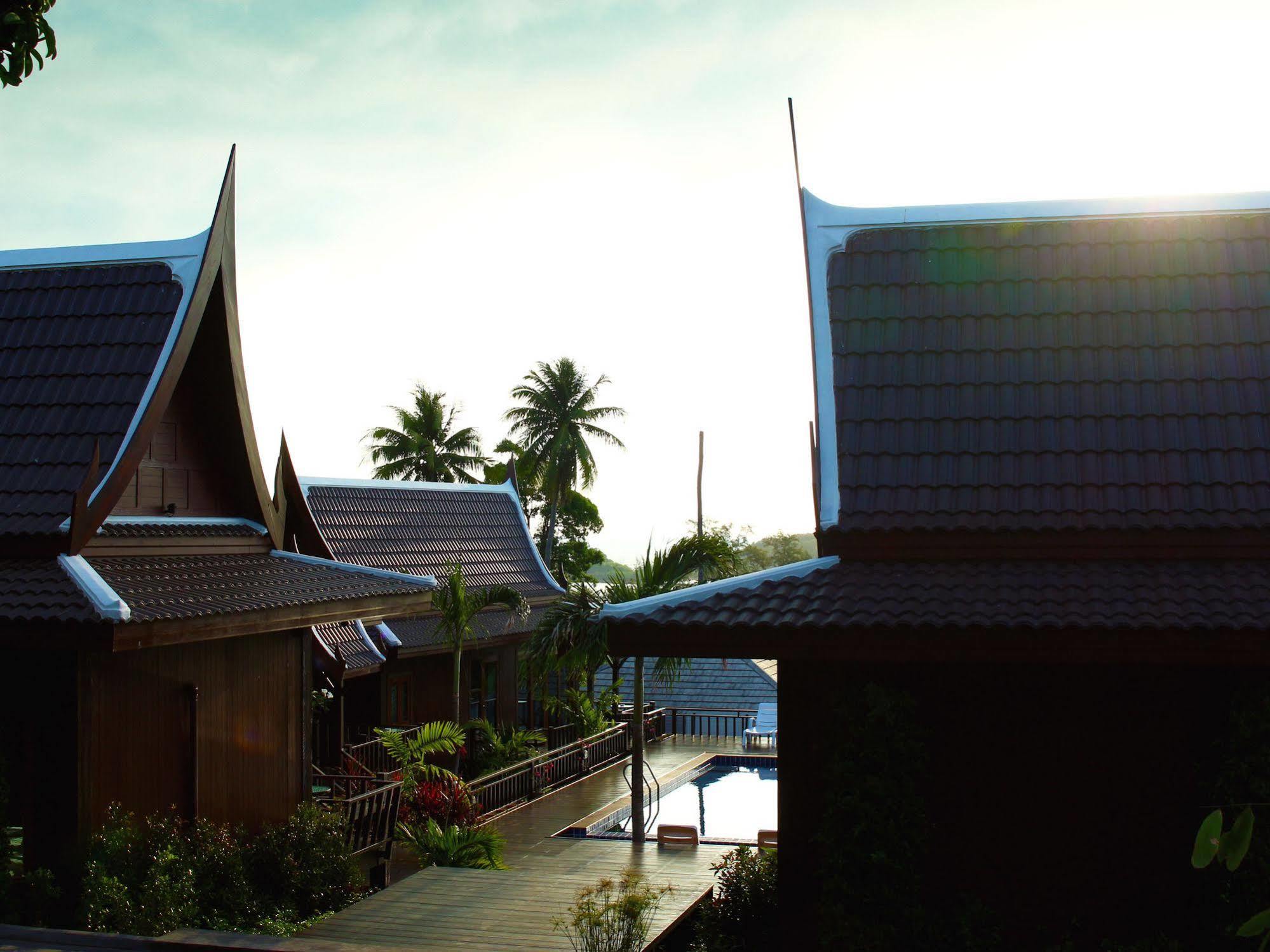 Resort Kaya Mani Thai Villa Resort 4*